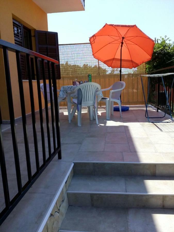 Apartman Knapic Koromačno Eksteriør bilde